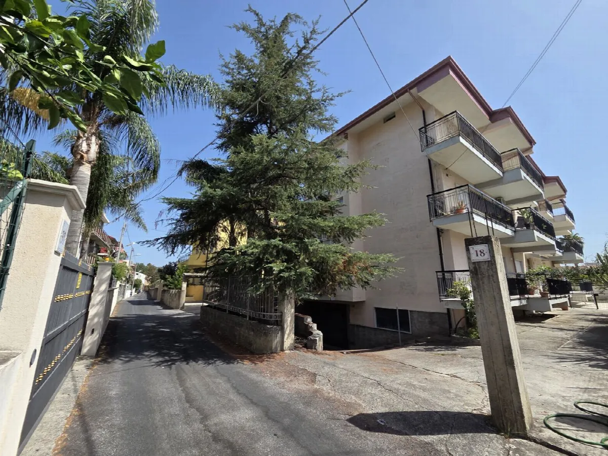 Appartamento in vendita a Barcellona Pozzo di Gotto - foto 1