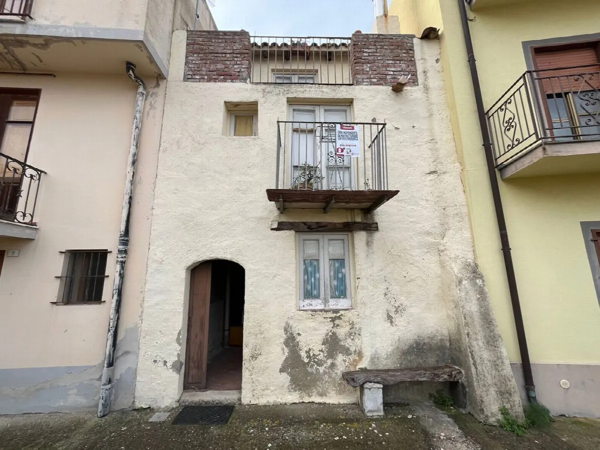 Casa indipendente in vendita a Castroreale - foto 1