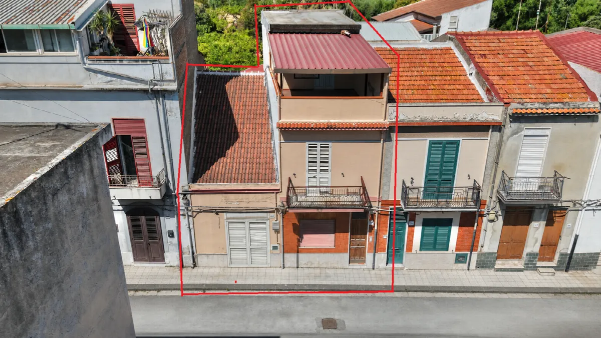 Casa indipendente in vendita a Barcellona Pozzo di Gotto - foto 1