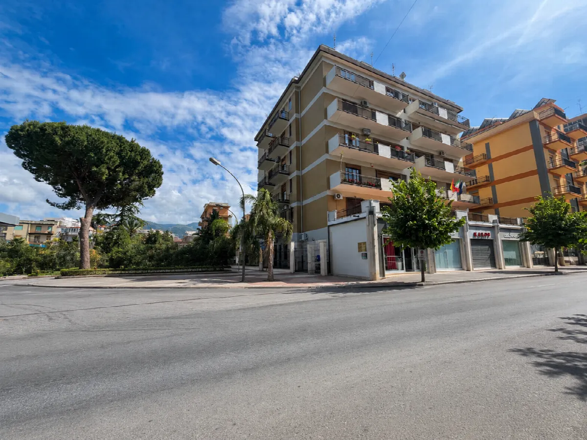 Ufficio in vendita a Barcellona Pozzo di Gotto - foto 1