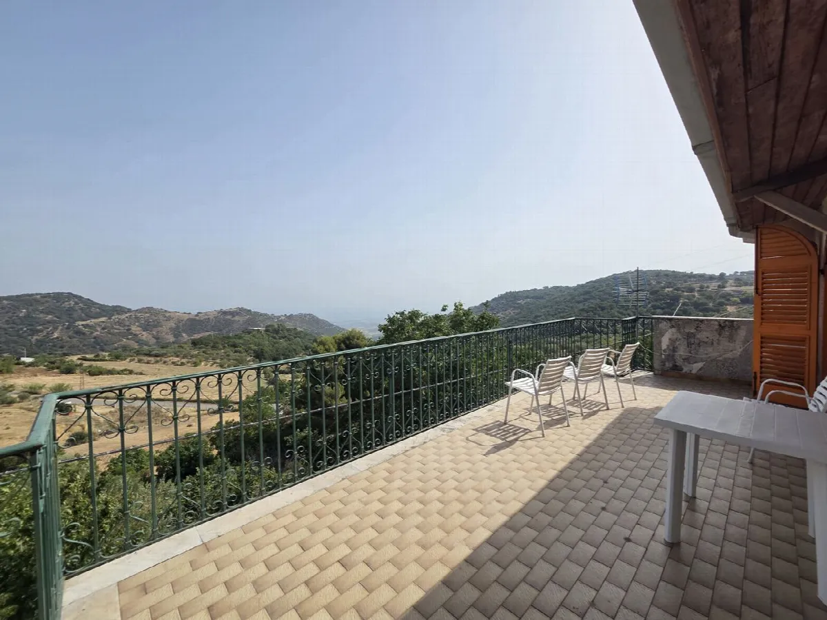 Casa indipendente in vendita a Basicò - foto 2