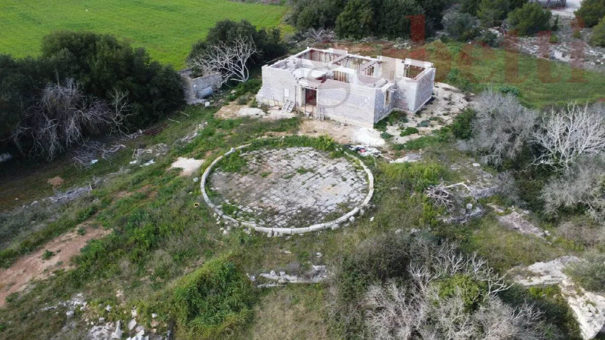 Casa indipendente in vendita a Spongano - foto 1