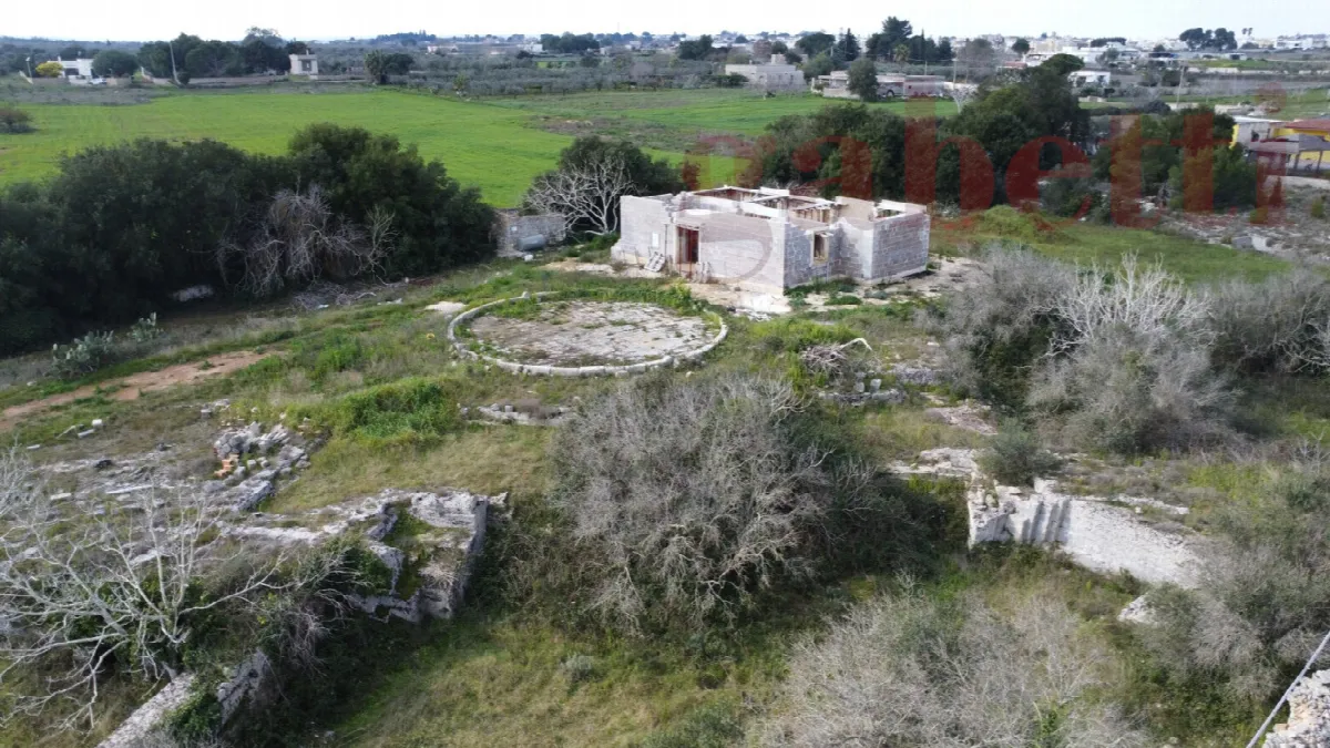 Casa indipendente in vendita a Spongano - foto 3