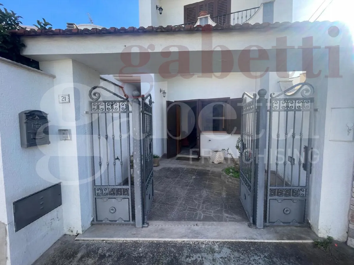 Casa indipendente in vendita a Spongano - foto 2
