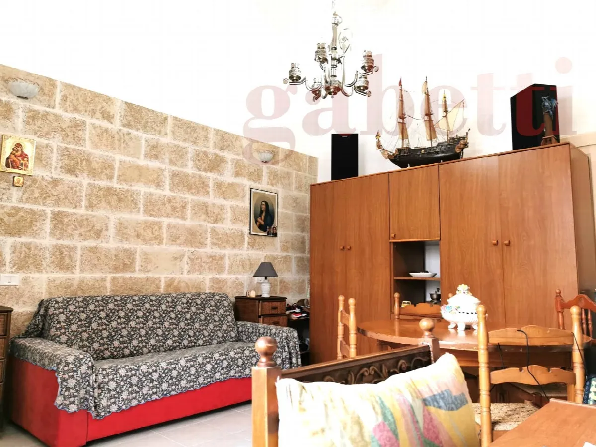 Casa indipendente in vendita a Spongano - foto 2