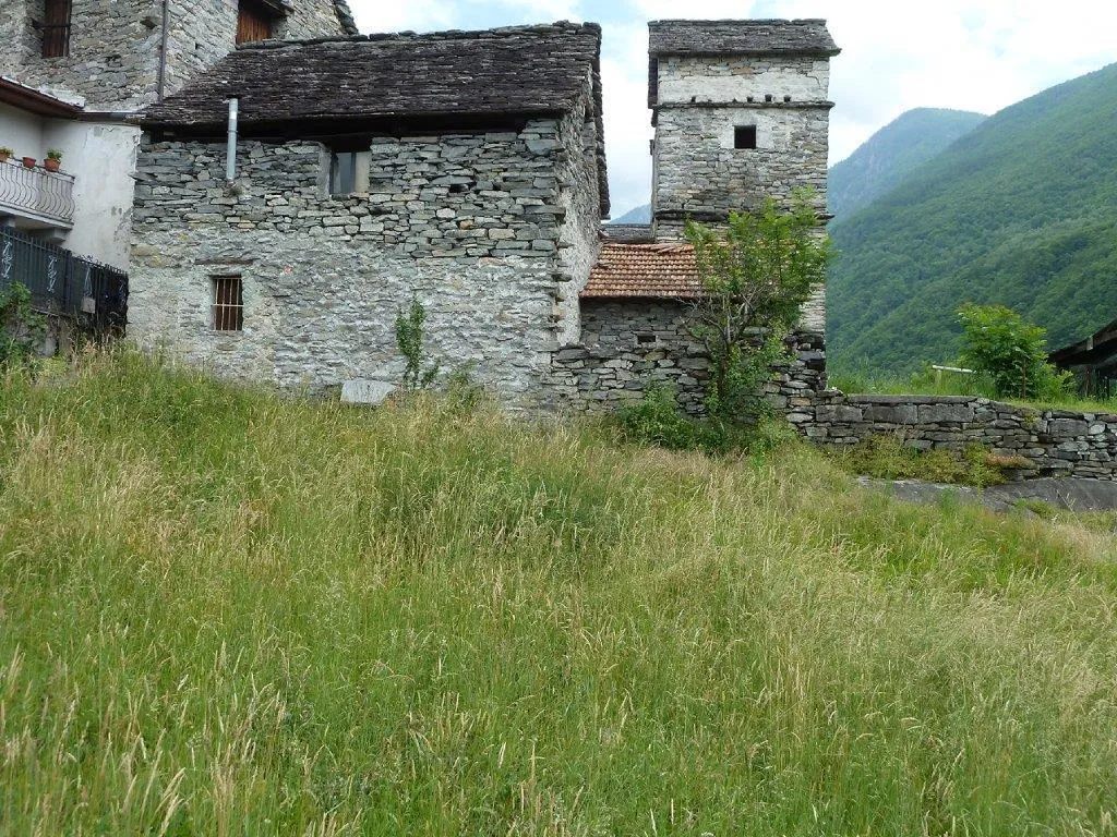 Rustico in vendita a Montecrestese - foto 2
