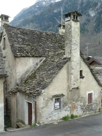 Casa indipendente in vendita a Varzo - foto 3