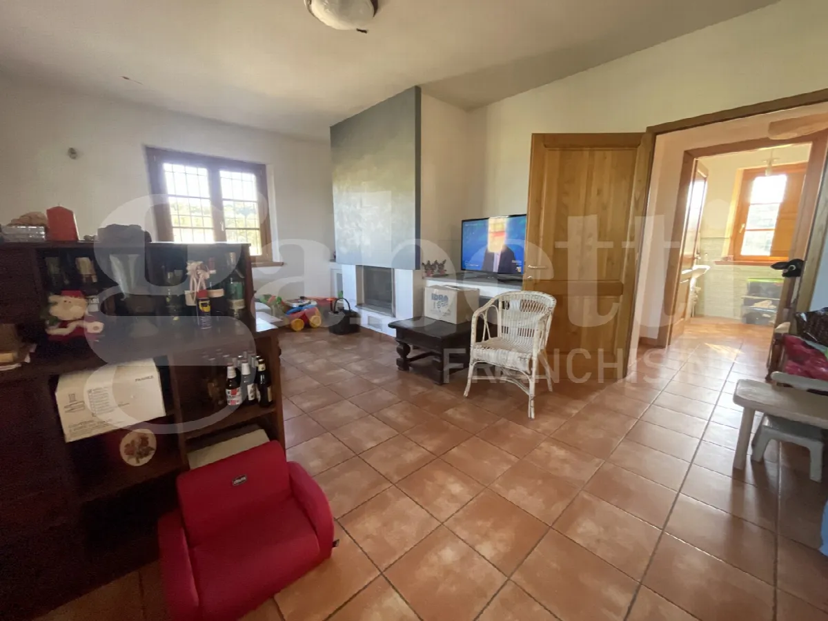 Casa indipendente in vendita a Follonica - foto 9