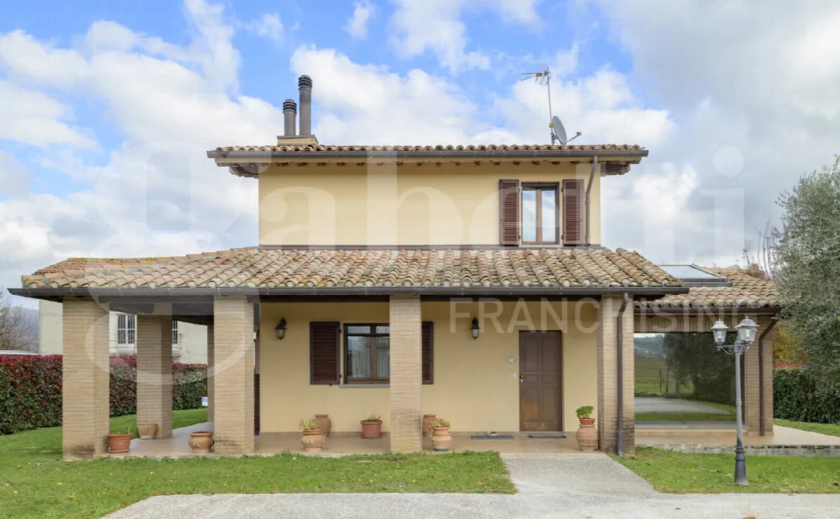 Casa indipendente in vendita a Gubbio - foto 3