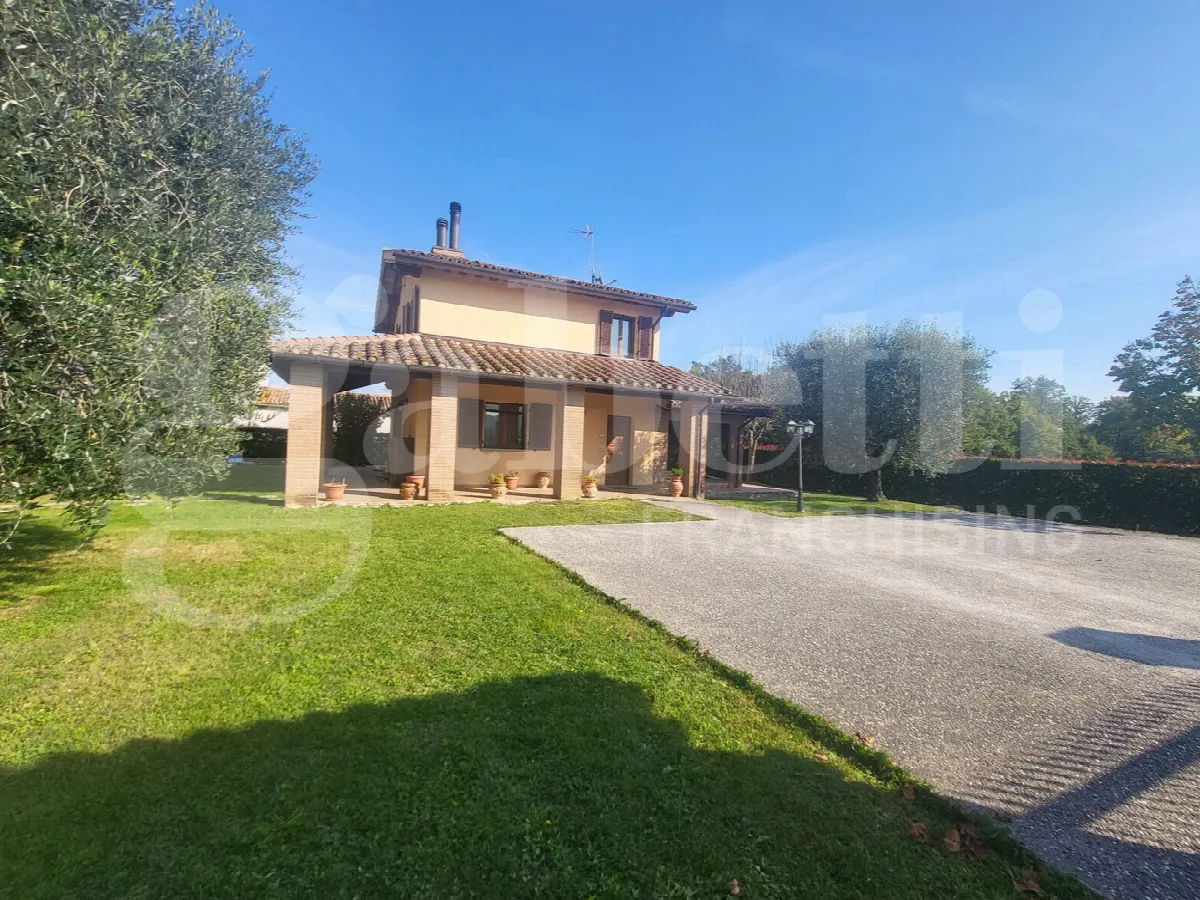 Casa indipendente in vendita a Gubbio - foto 4