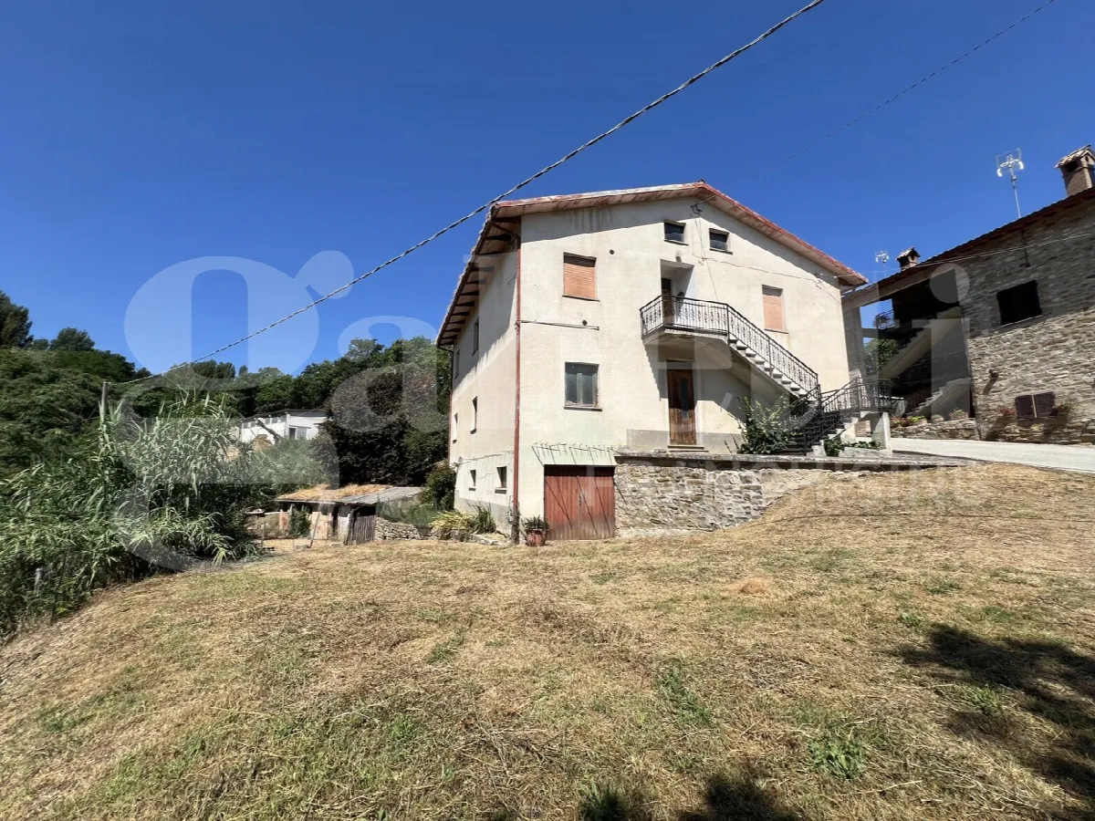 Casa indipendente in vendita a Gubbio - foto 1