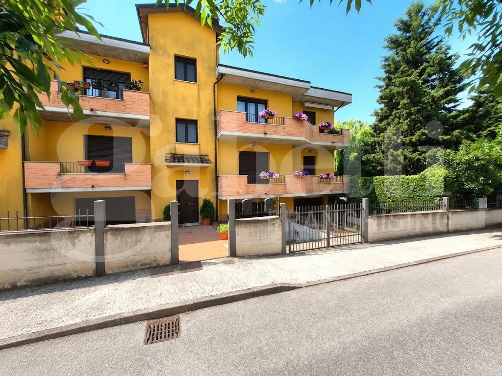 Casa indipendente in vendita a Gubbio - foto 2