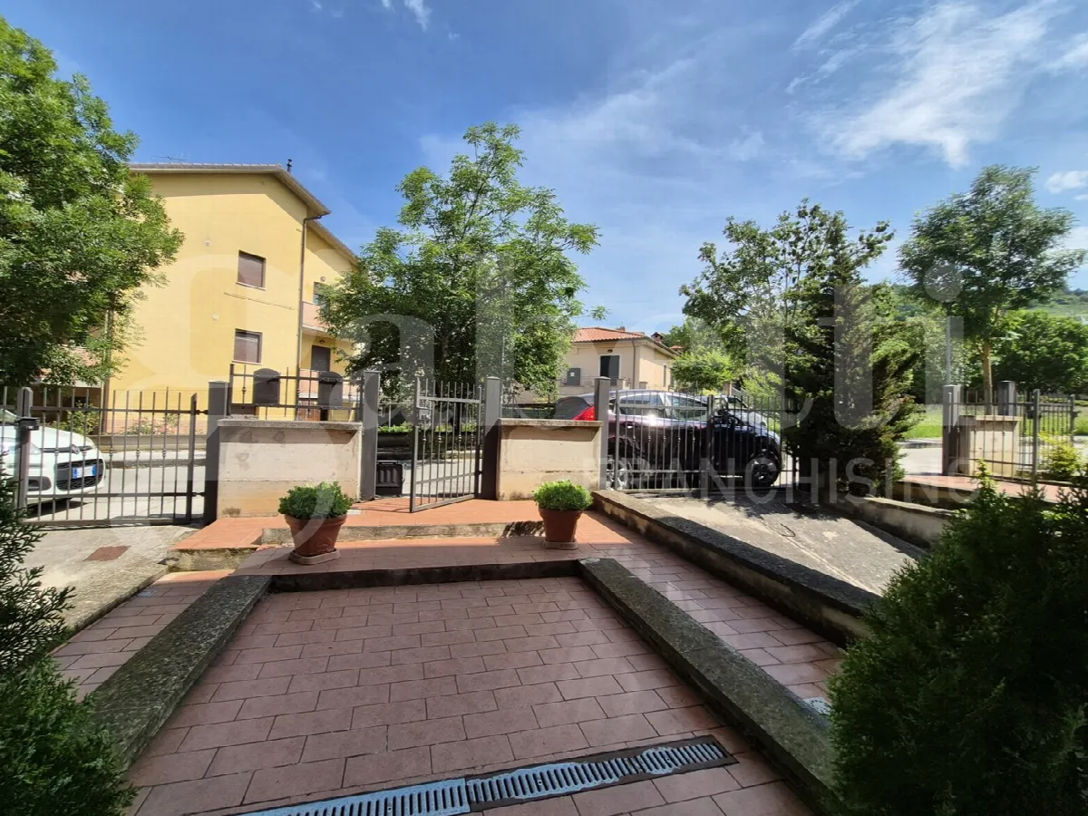 Casa indipendente in vendita a Gubbio - foto 3