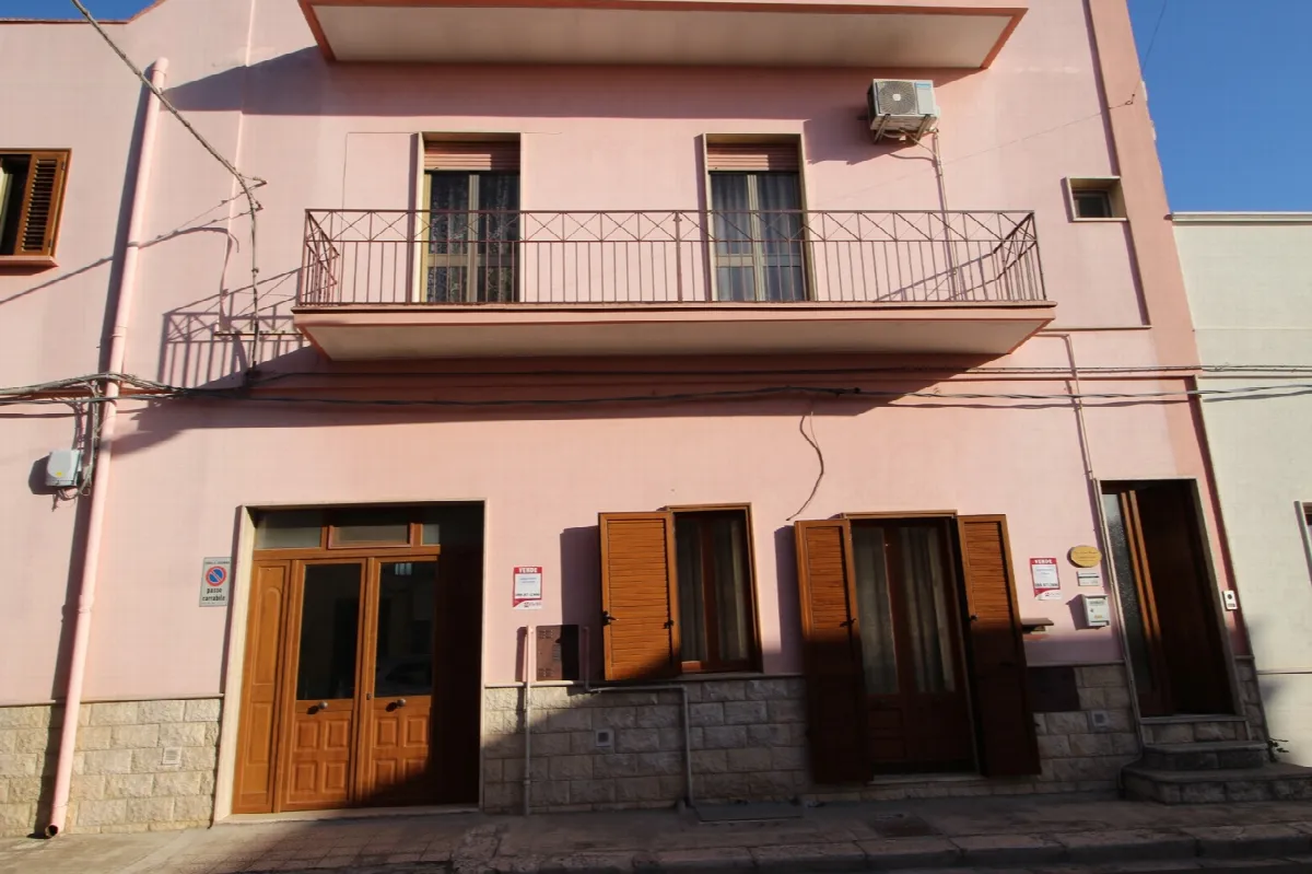 Casa indipendente in vendita a Torre Santa Susanna - foto 1