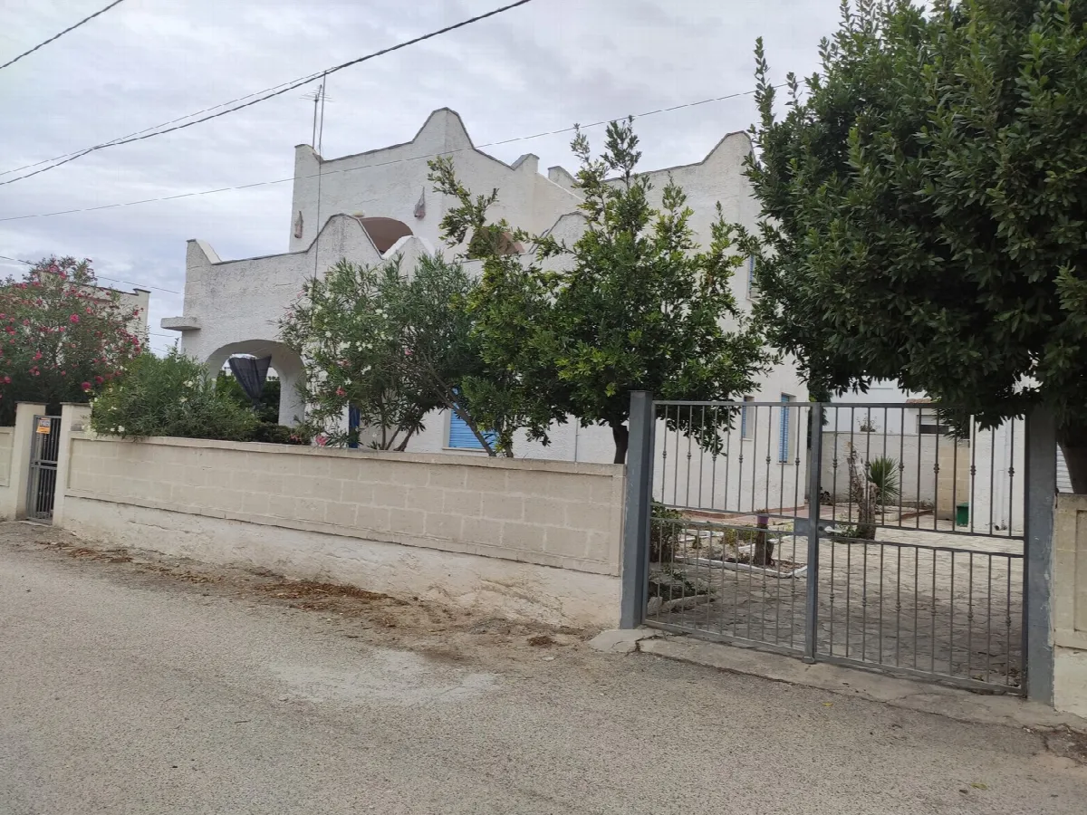 Casa bifamiliare in vendita a Manduria - foto 1