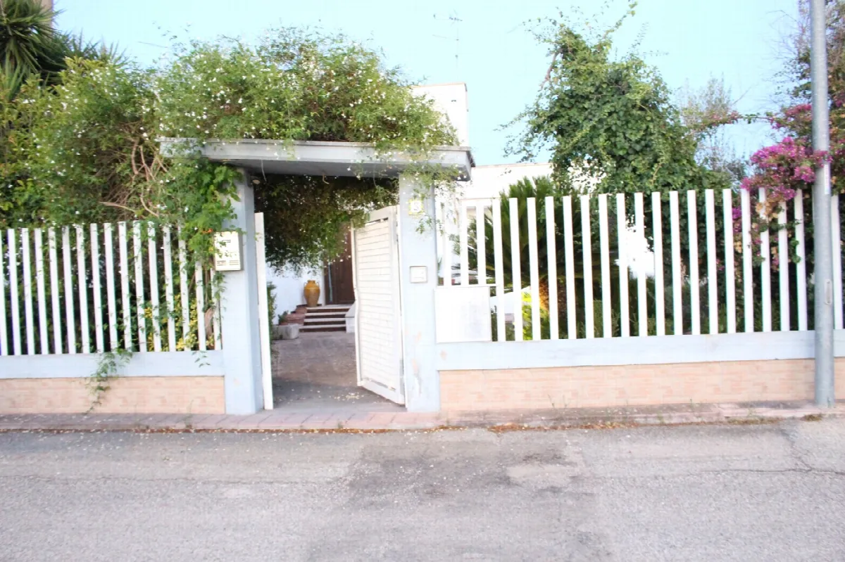 Casa bifamiliare in vendita a Manduria - foto 2