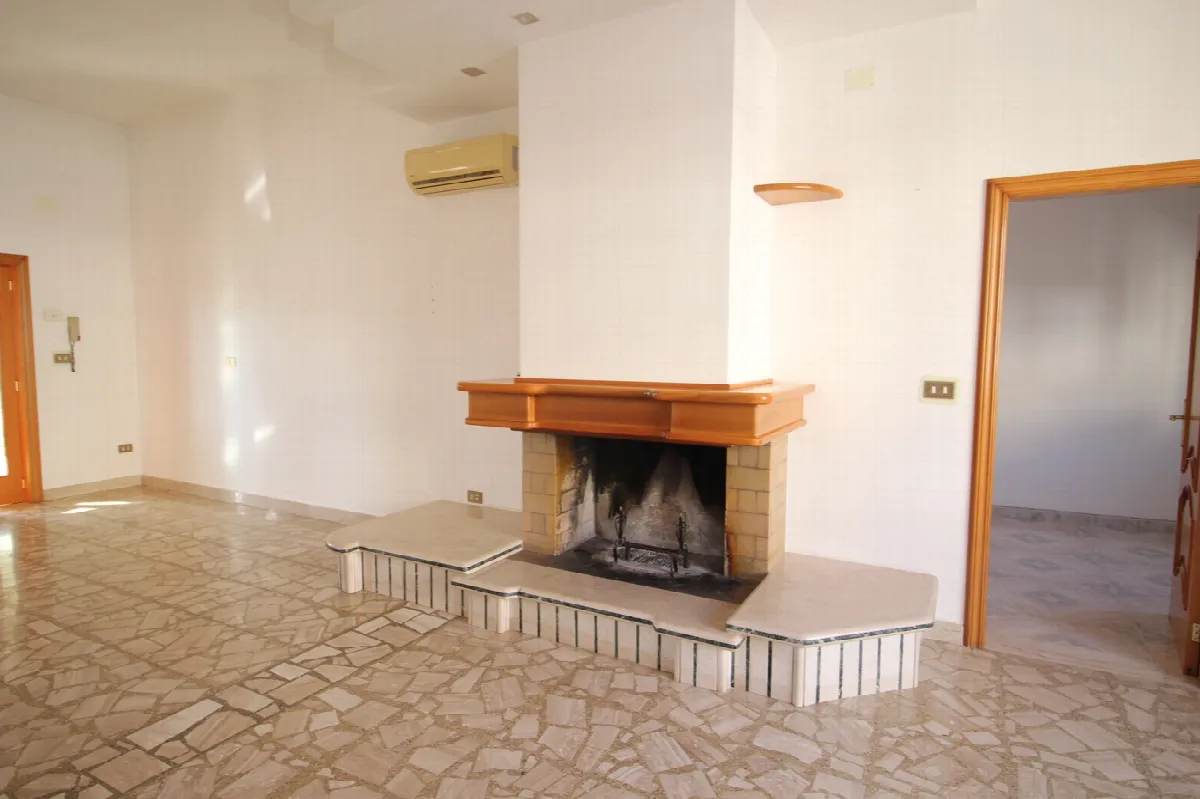 Casa indipendente in vendita a Manduria - foto 2