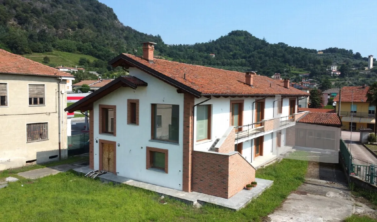 Casa bifamiliare in vendita a Revello - foto 1