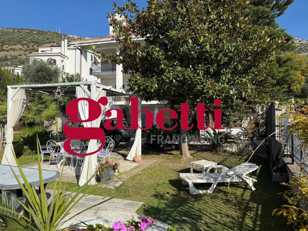 Villa in vendita a Caserta - foto 1