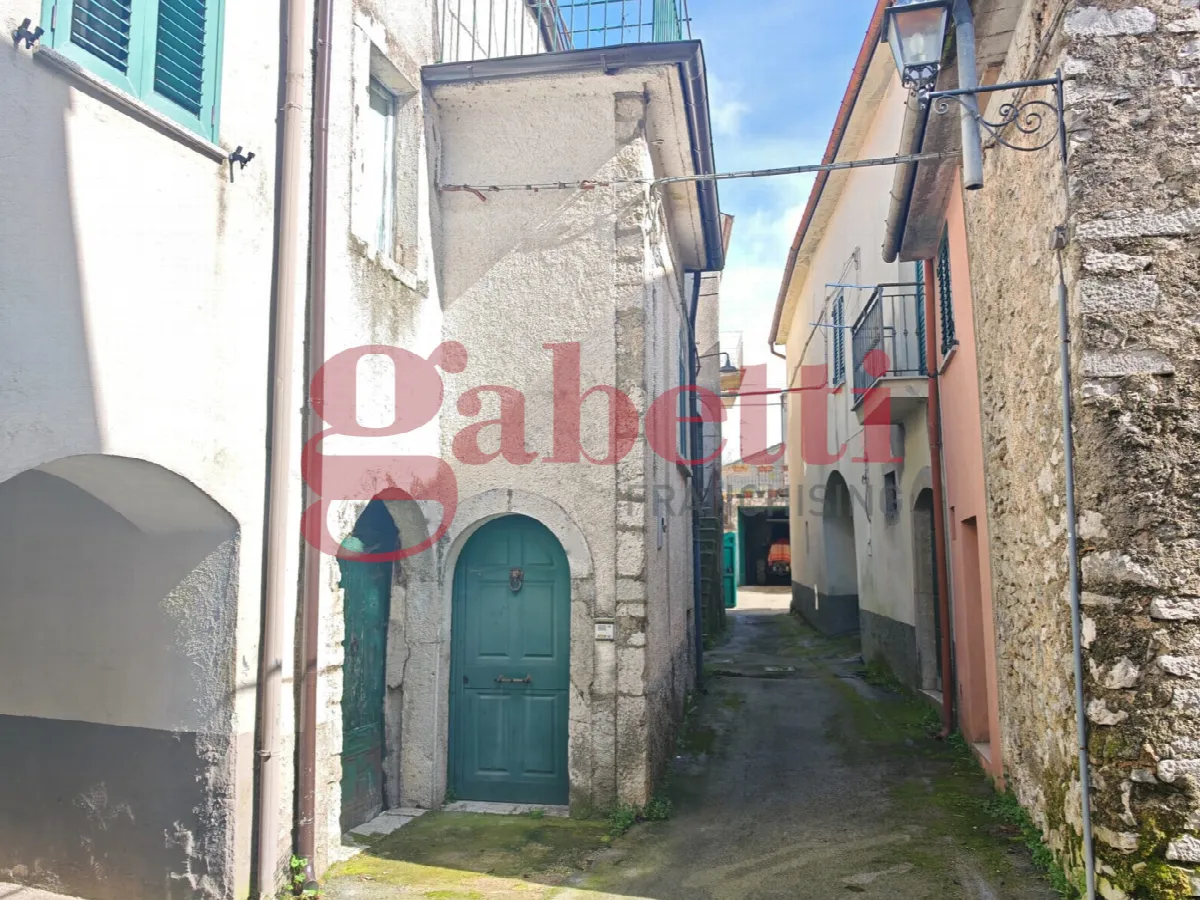 Casa indipendente in vendita a Conca Casale - foto 1