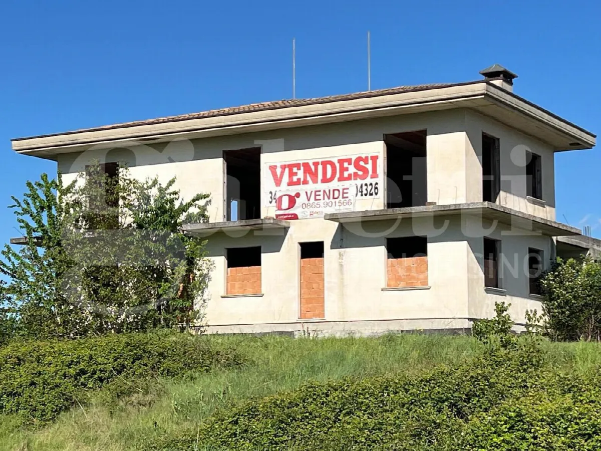 Villetta a schiera in vendita a Venafro - foto 1