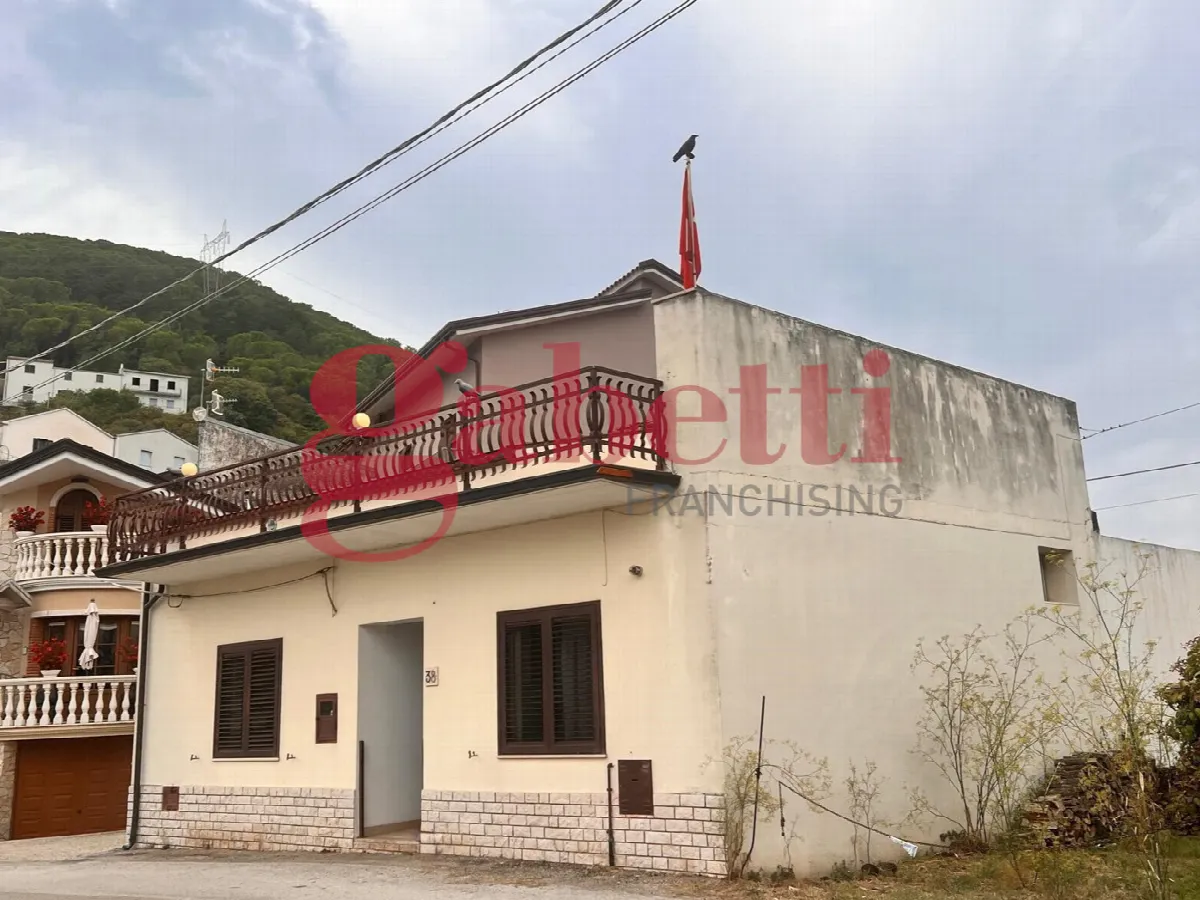 Casa indipendente in vendita a Montaquila - foto 1