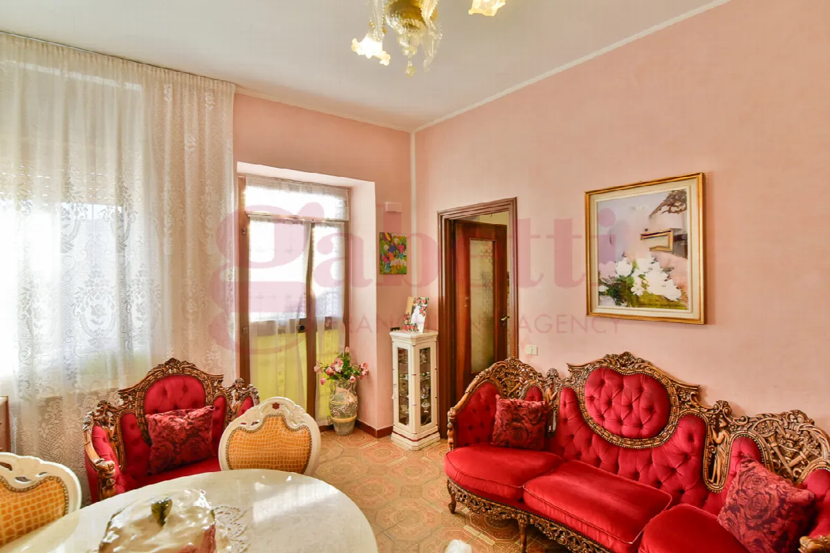 Appartamento in vendita a Carugo - foto 2