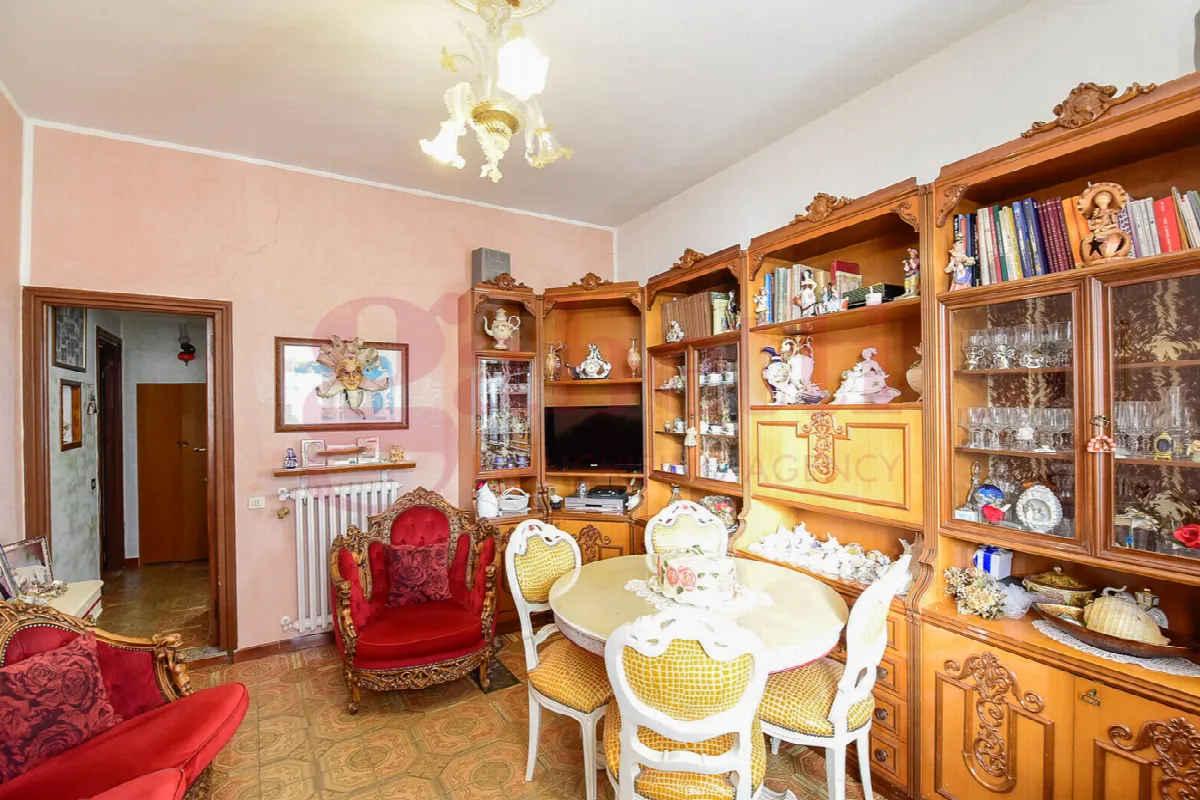 Appartamento in vendita a Carugo - foto 3