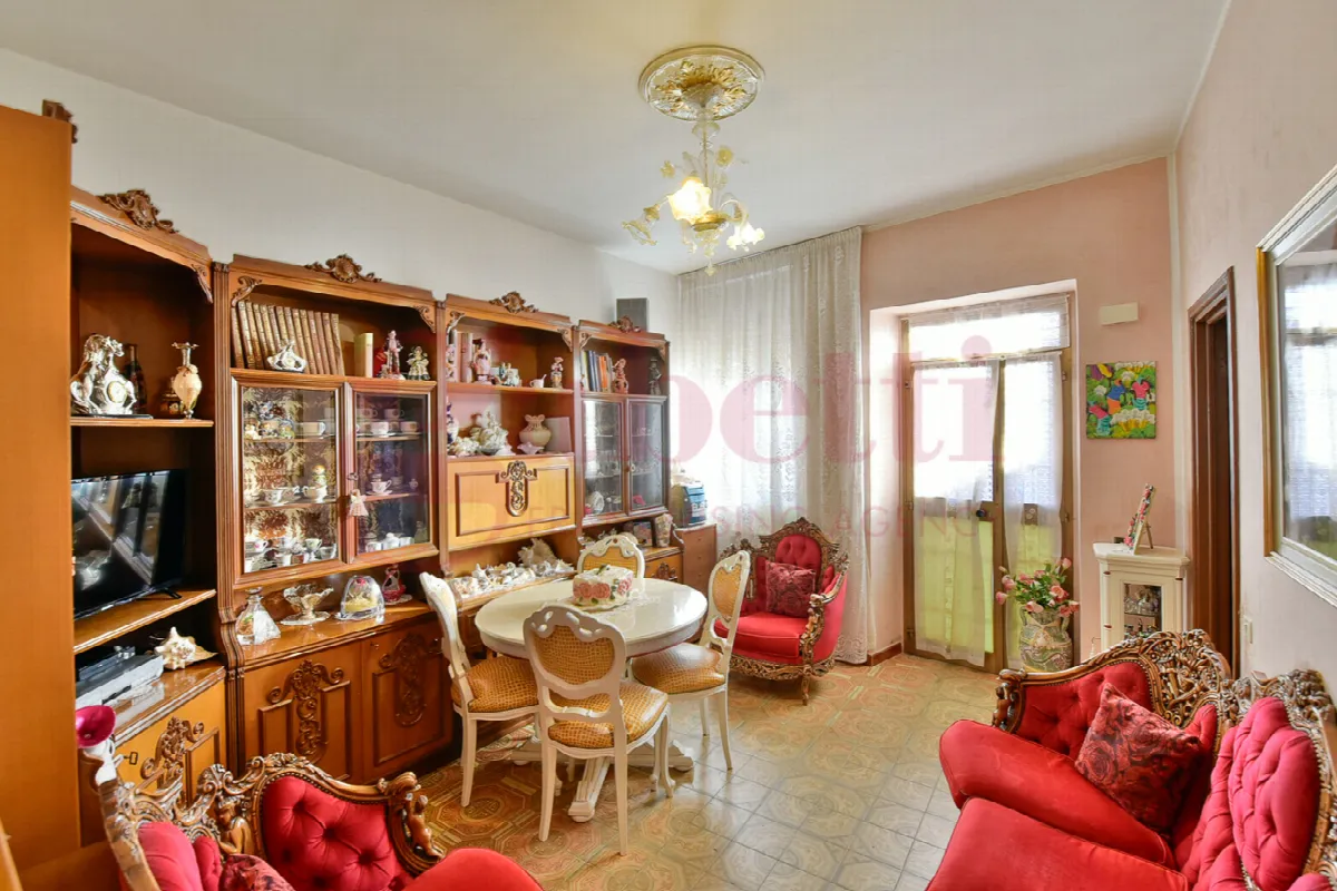 Appartamento in vendita a Carugo - foto 4