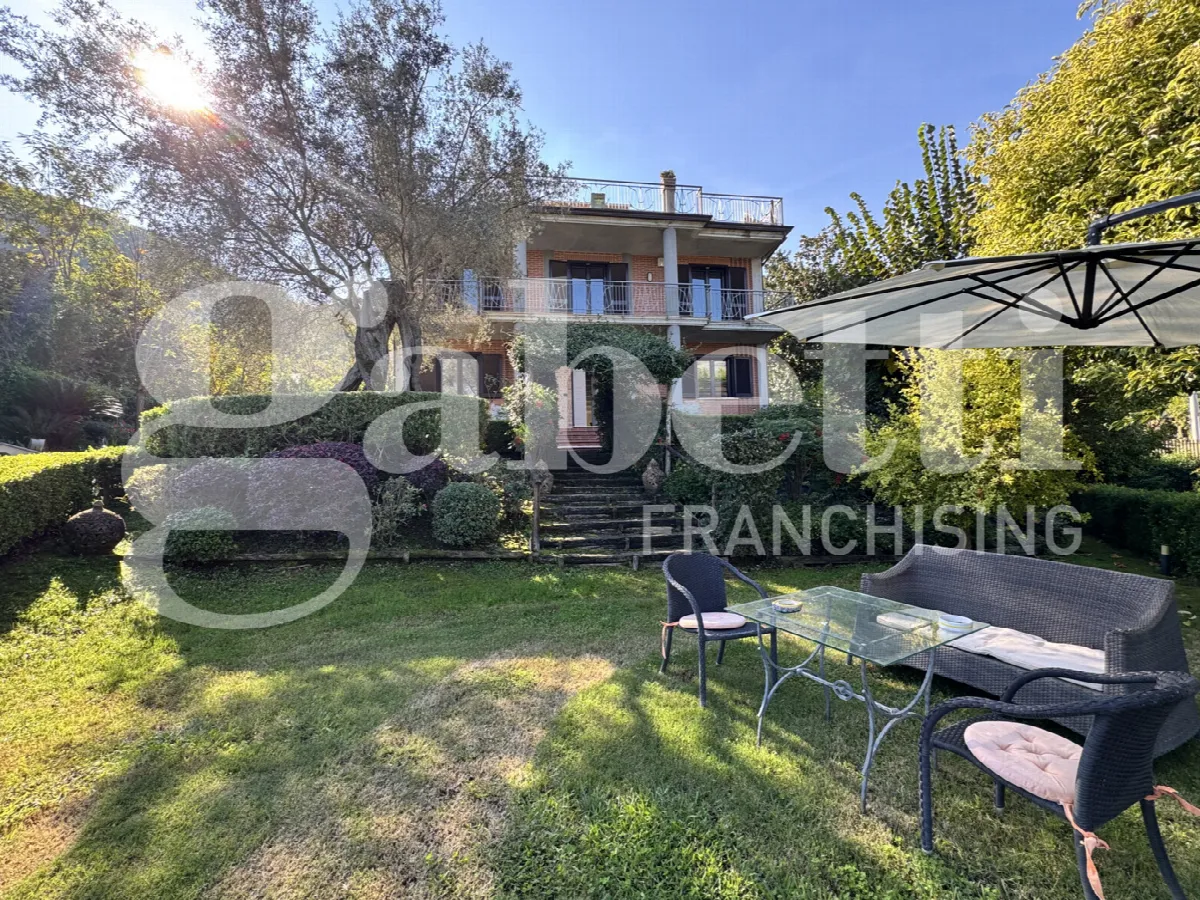 Villa in vendita a Salerno - foto 1