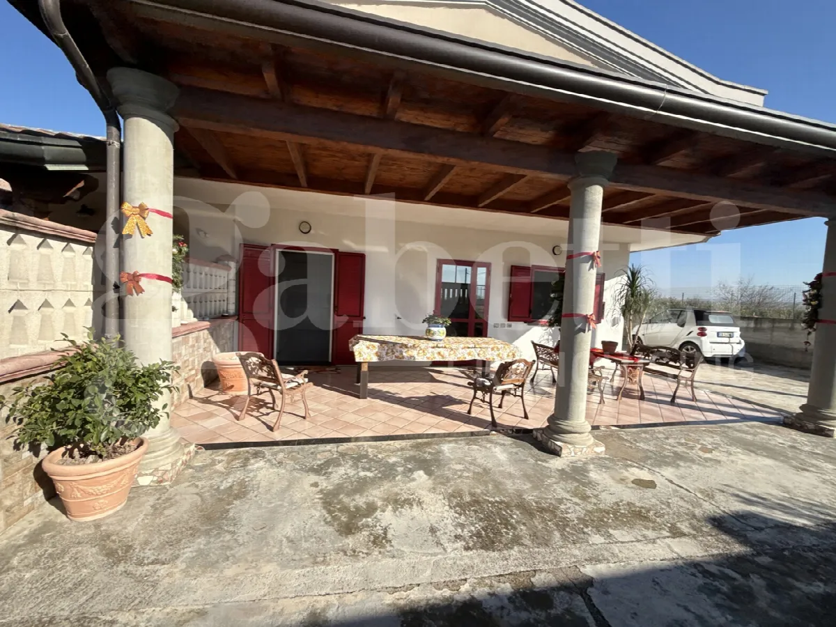 Casa indipendente in vendita a Angri - foto 1