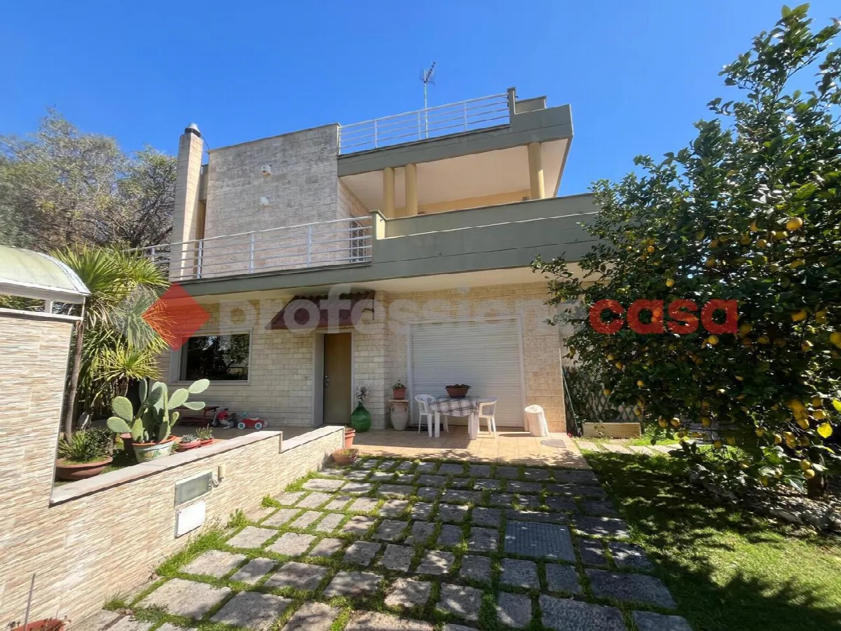 Villa in vendita a Bari - foto 1