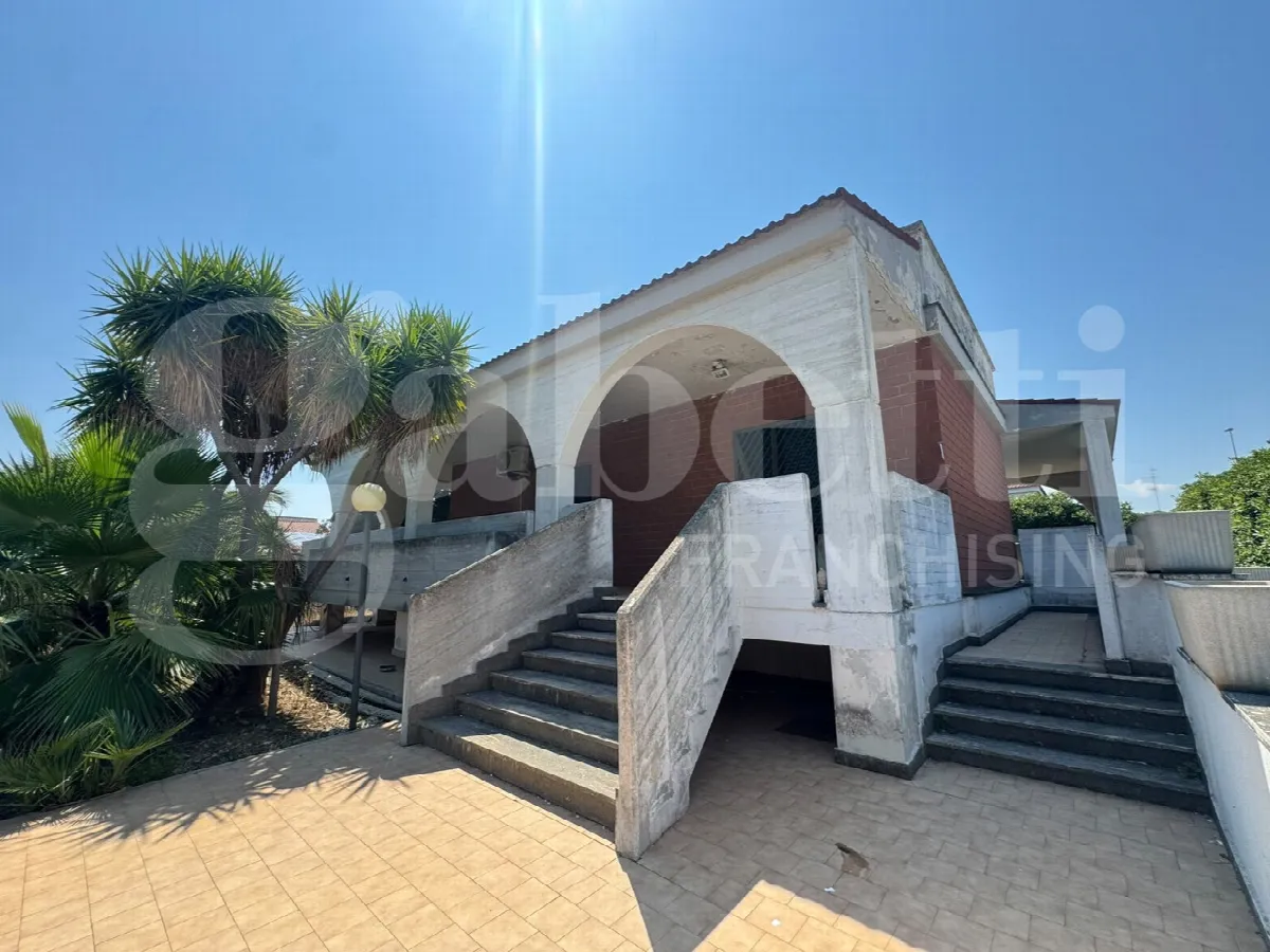 Villa in vendita a Bari - foto 1