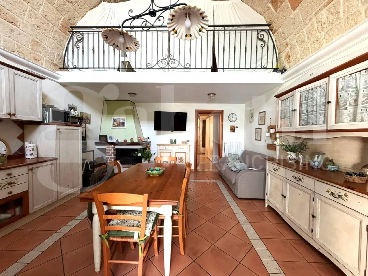 Casa indipendente in vendita a Bari - foto 3