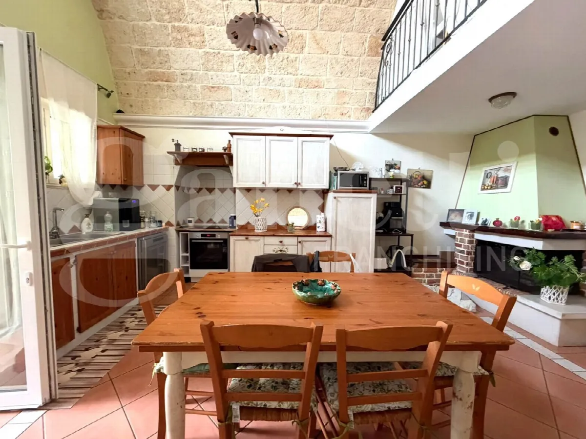 Casa indipendente in vendita a Bari - foto 4