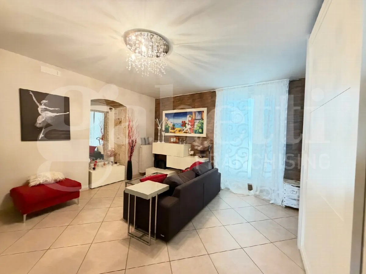 Casa indipendente in vendita a Bari - foto 6