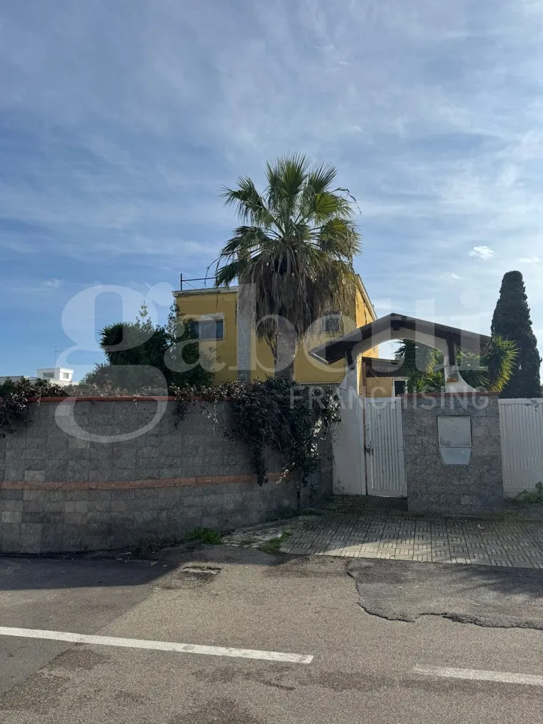 Villetta a schiera in vendita a Bari - foto 1
