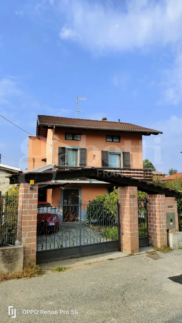 Casa indipendente in vendita a Cossato - foto 2