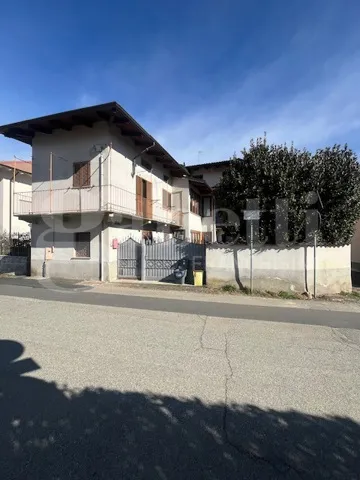 Casa indipendente in vendita a Biella - foto 1