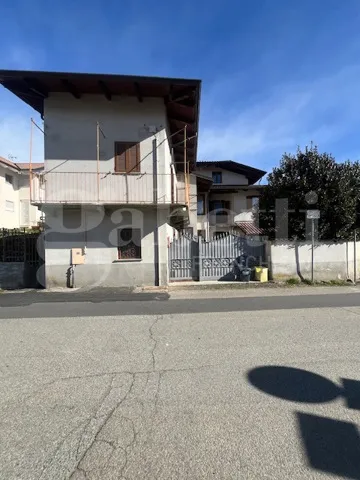 Casa indipendente in vendita a Biella - foto 2