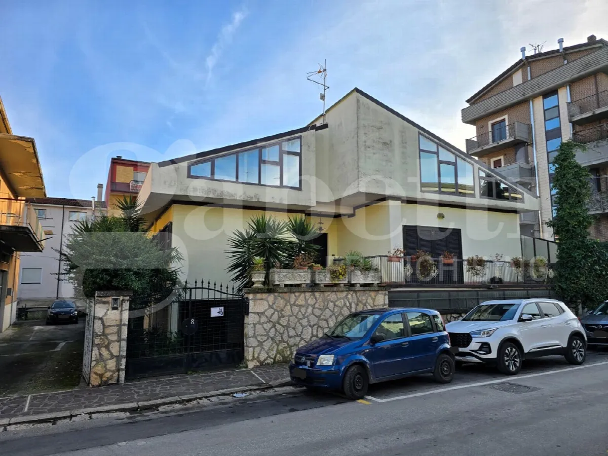 Villa in vendita a Isernia - foto 1