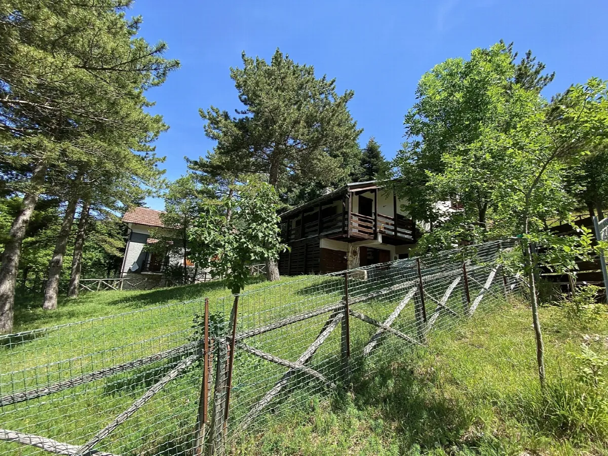 Casa indipendente in vendita a Bolognola - foto 4