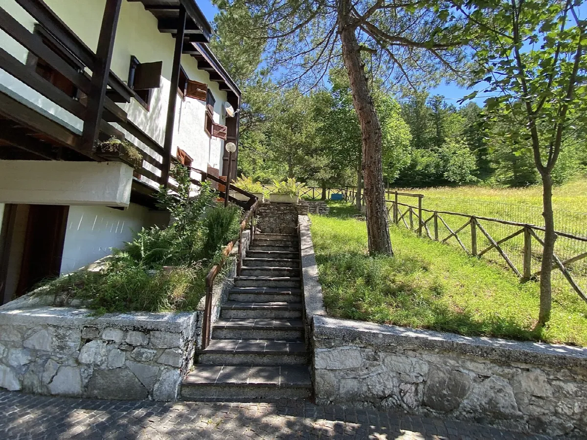 Casa indipendente in vendita a Bolognola - foto 7