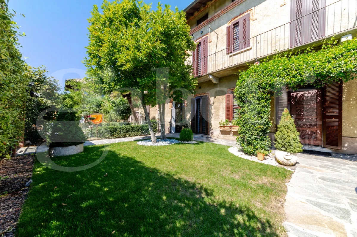 Casa bifamiliare in vendita a Rozzano - foto 1
