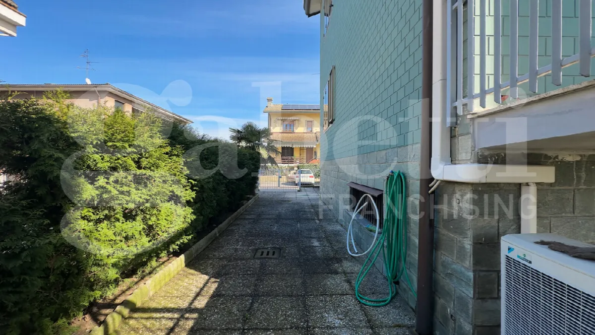 Casa bifamiliare in vendita a Pieve Emanuele - foto 7