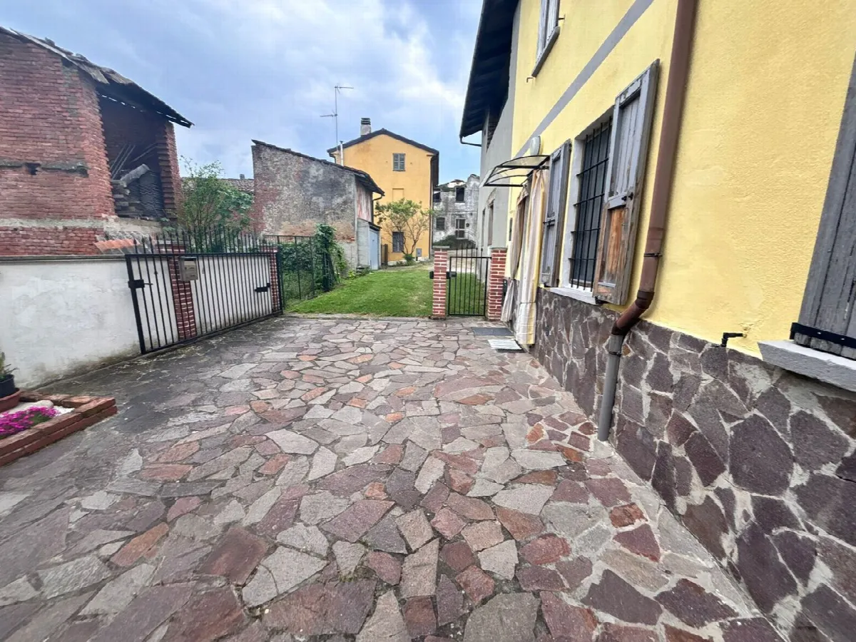 Casa indipendente in vendita a Montù Beccaria - foto 3