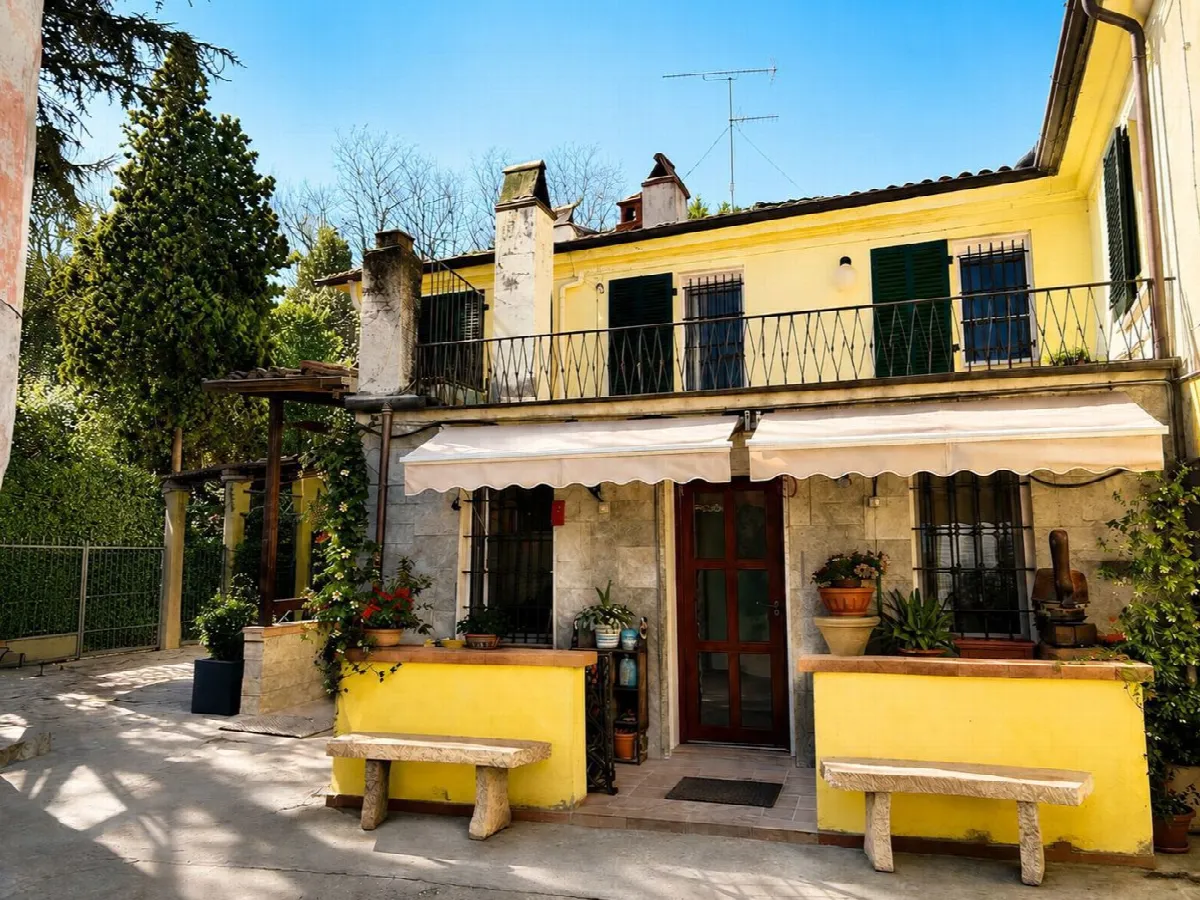 Casa indipendente in vendita a Canneto Pavese - foto 1