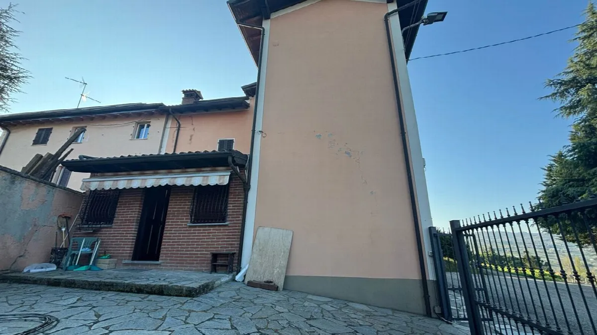 Casa indipendente in vendita a Santa Maria della Versa - foto 1