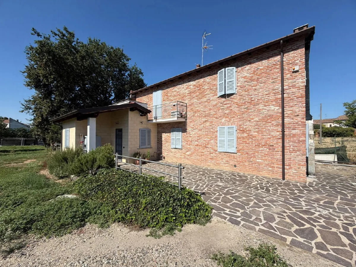Casa indipendente in vendita a Torrazza Coste - foto 2