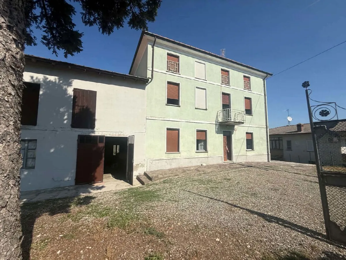Casa indipendente in vendita a Rovescala - foto 2